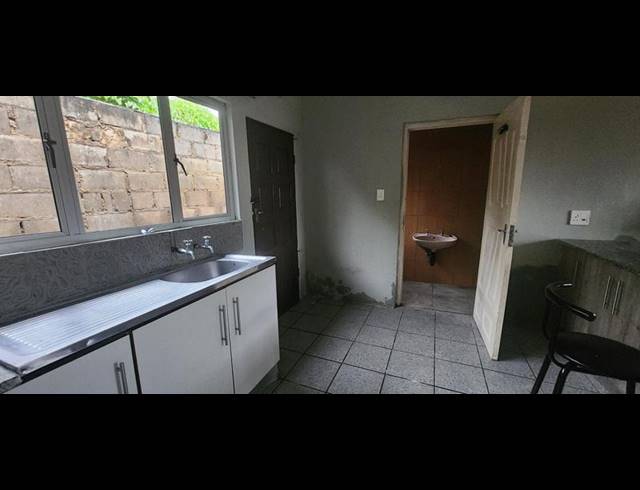 2 BEDROOM PROPERTY TO RENT IN CRAIGIEBURN